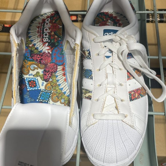 adidas Shoes - Adidas Superstar Originals